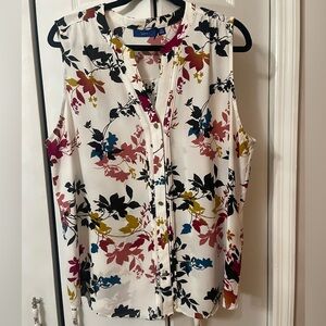 NWOT Apt. 9 women's sleeveless blouse with a floral print and button-front XXL